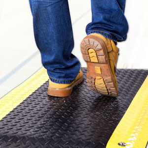 電子車(chē)間使用的防靜電抗疲勞墊有什么好處？